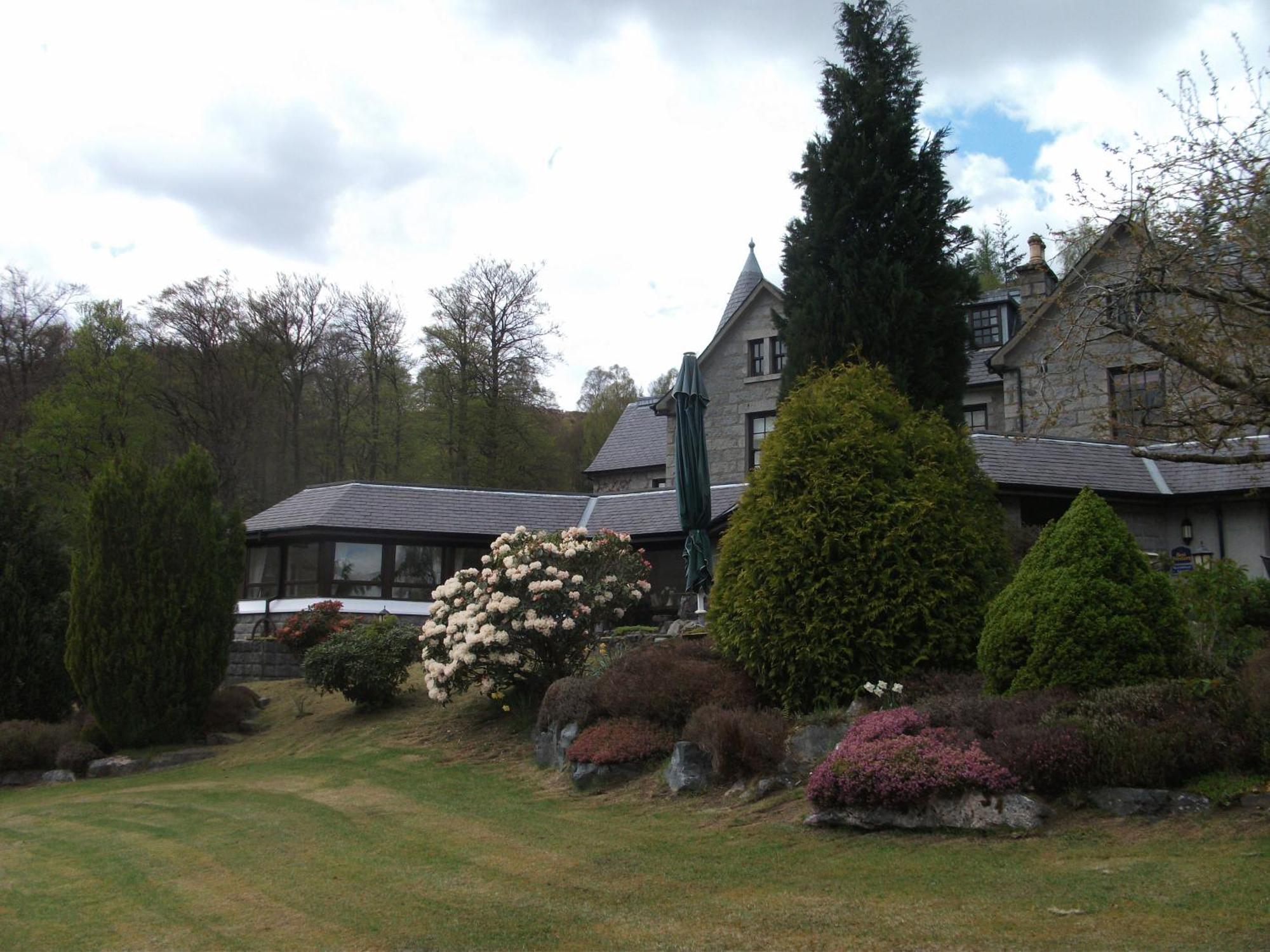 Glenspean Lodge Hotel Roybridge Exterior foto